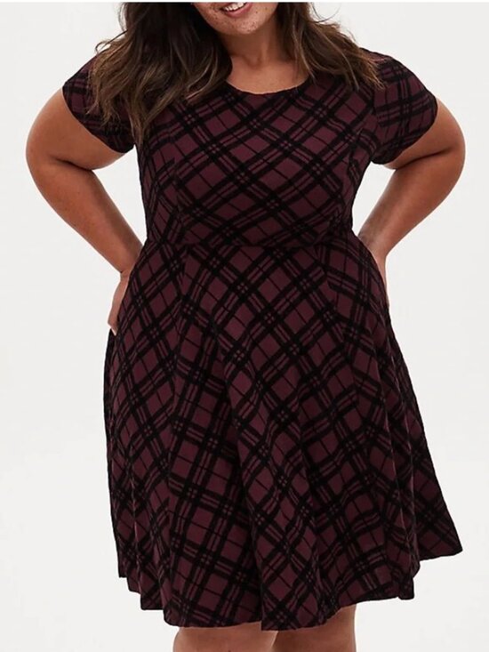 torrid Dresses & Skirts - Torrid Burgundy and Black Plaid Mini Dress